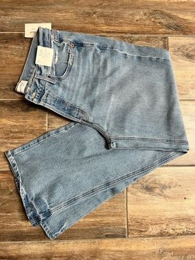 Mid Rise 90s baggy jeans